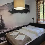 Polana Jelenia Glowa 木屋 瓦姆比耶尔兹采
